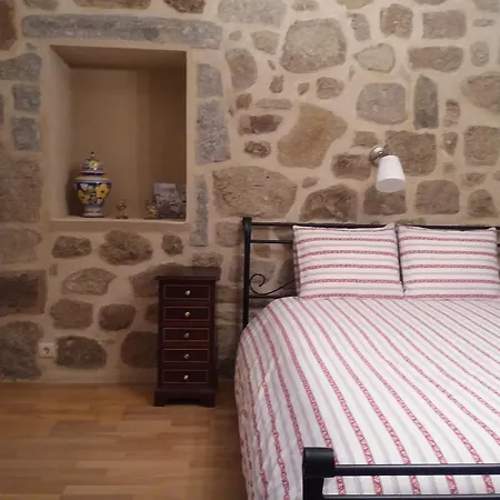 Πανσιόν Vittis Suites Amares *